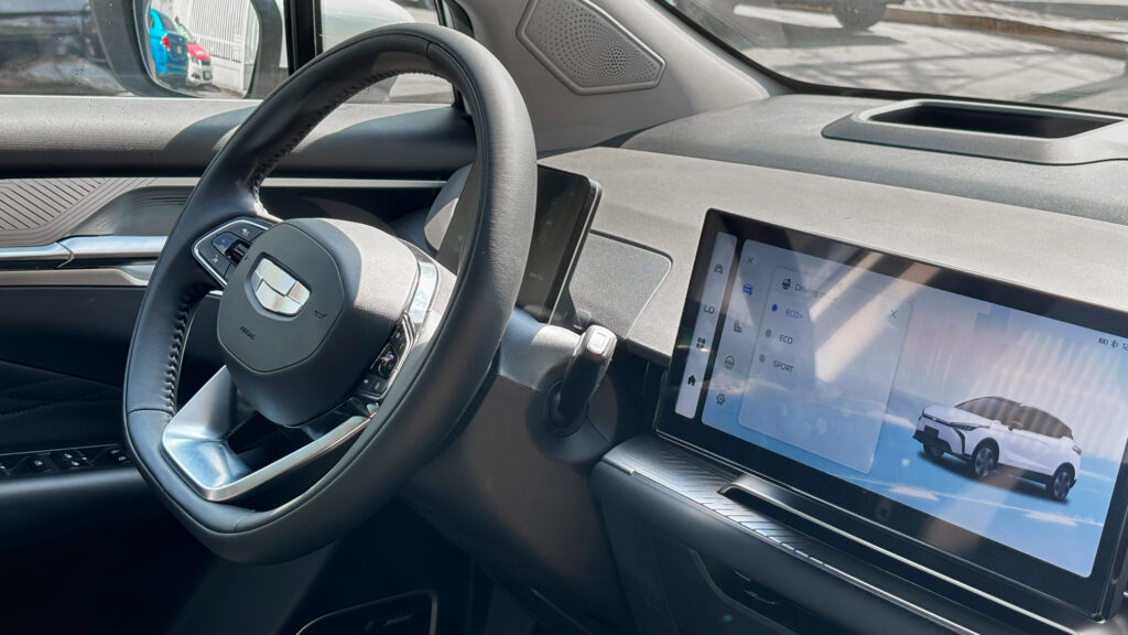 geely geometry C 2024