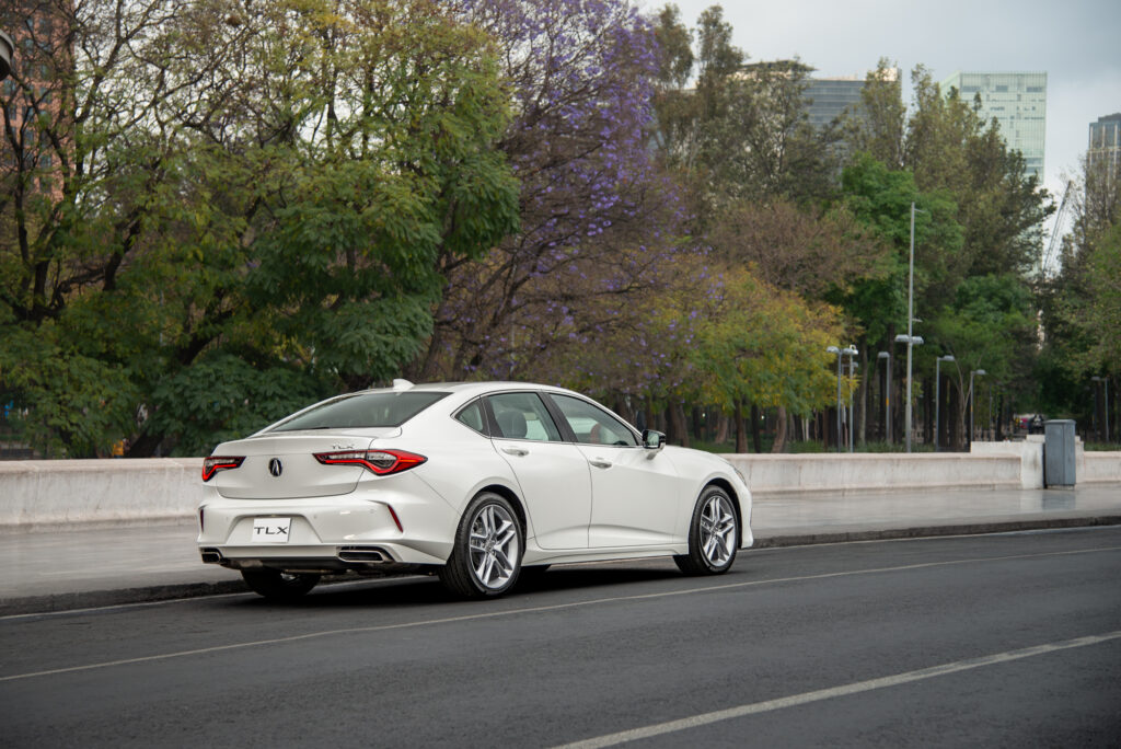Acura TLX 2024